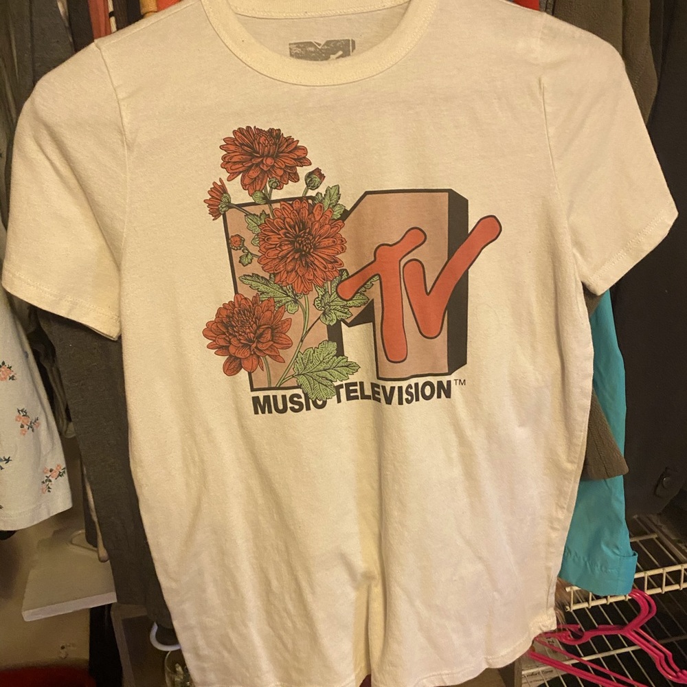 floral MTV tshirt